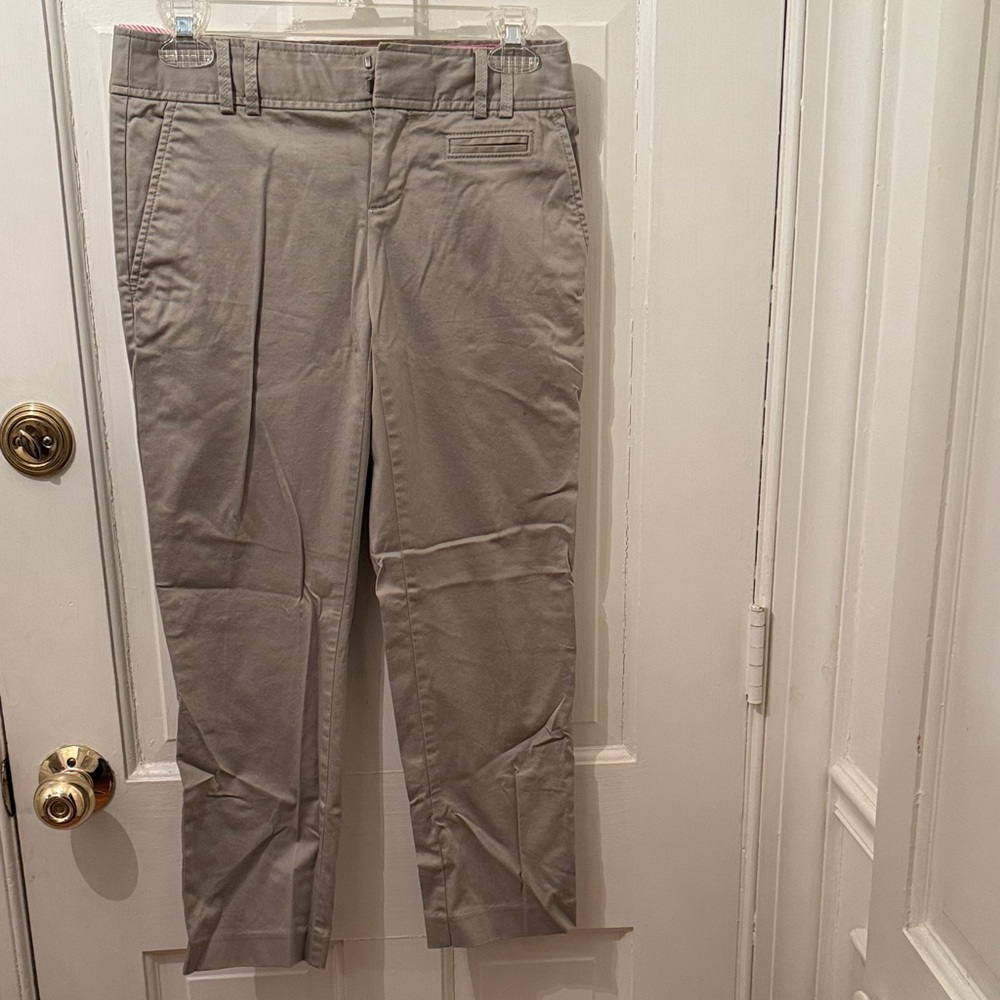 Banana Republic women’s khakis, sz 0 petite, 24.5” long, 98% cotton & 2% spandex